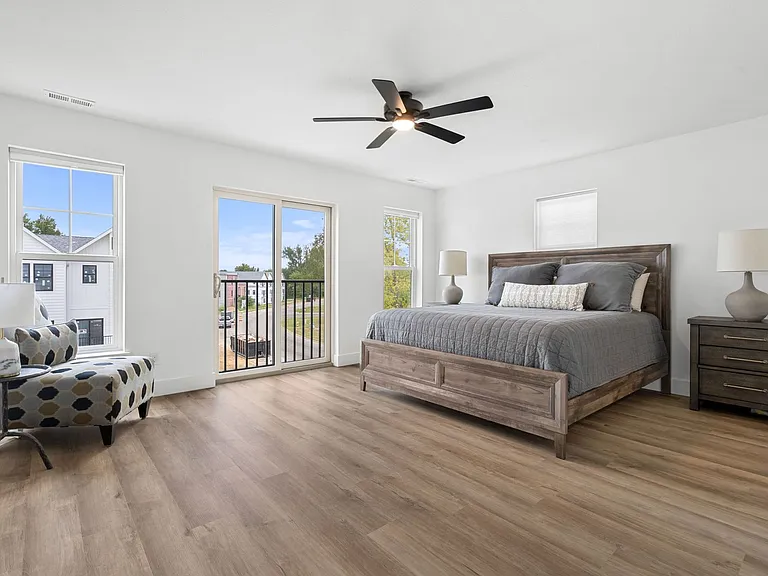 NorthWest TownHomes — Photo 18