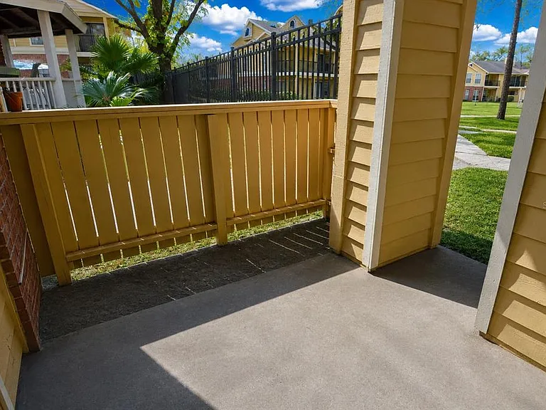 8643 Mallard Reserve Dr #104 — Photo 56