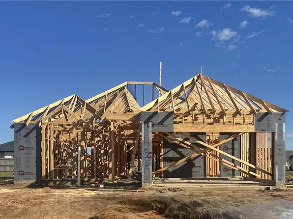 7808 Leadtree Dr, Navasota, TX 77868
