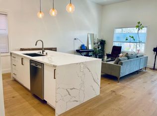 1057 Treat Ave #2, San Francisco, CA 94110