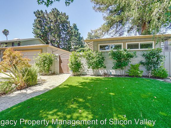 3rd image of 851 Rubis Dr