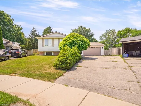 14 Thistledown Dr, Brantford, ON N3R 6R9