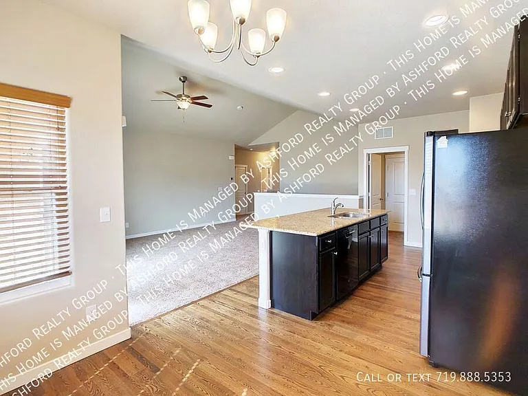 10111 Jaggar Way — Photo 7
