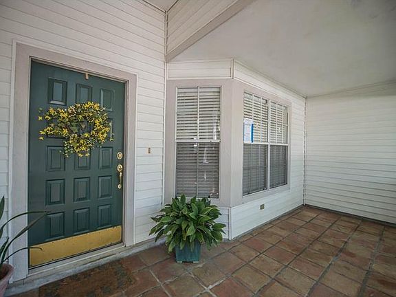 2nd image of 4002 Silverspring Dr
