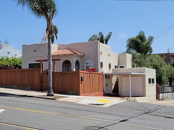 3rd image of 2527 Howard Ave