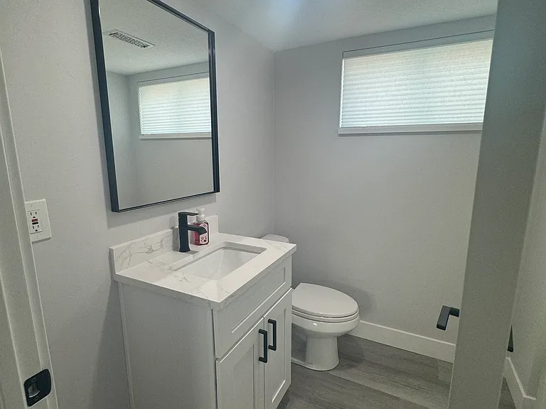 8129 S 1475 E — Photo 8