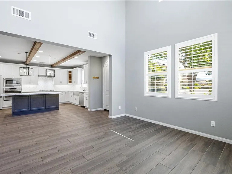 35 Lomada St — Photo 7