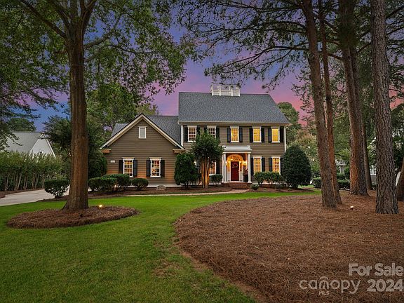 3rd image of 111 Hopkinton Dr