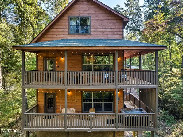 1518 Gregory Way, Sevierville, TN 37876