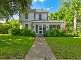 306 Featherston St, Cleburne, TX 76033