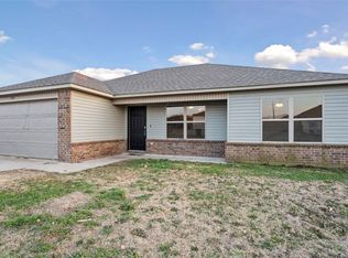 705 NW 69th Ave, Bentonville, AR 72713