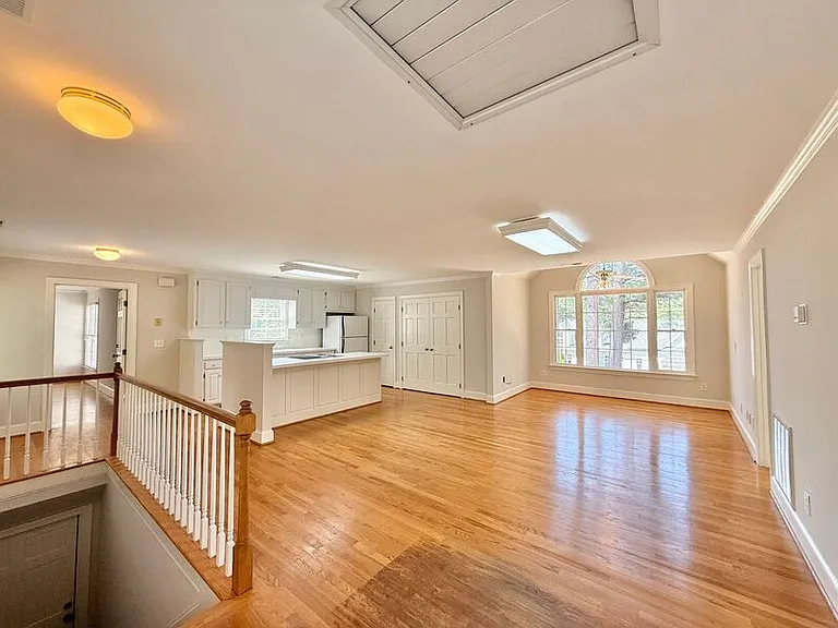 1610 Ridge Rd — Photo 36