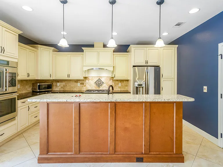 651 Powell Dr NE — Photo 17