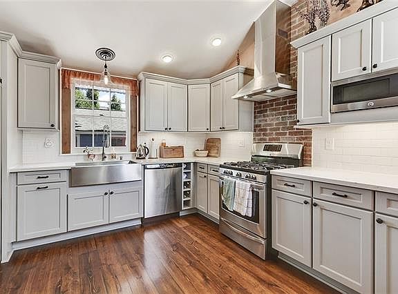 4th image of 635 Tricou St