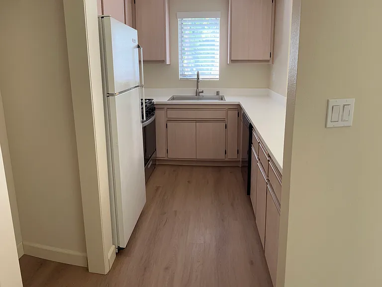 131 S Avon St #203 — Photo 3