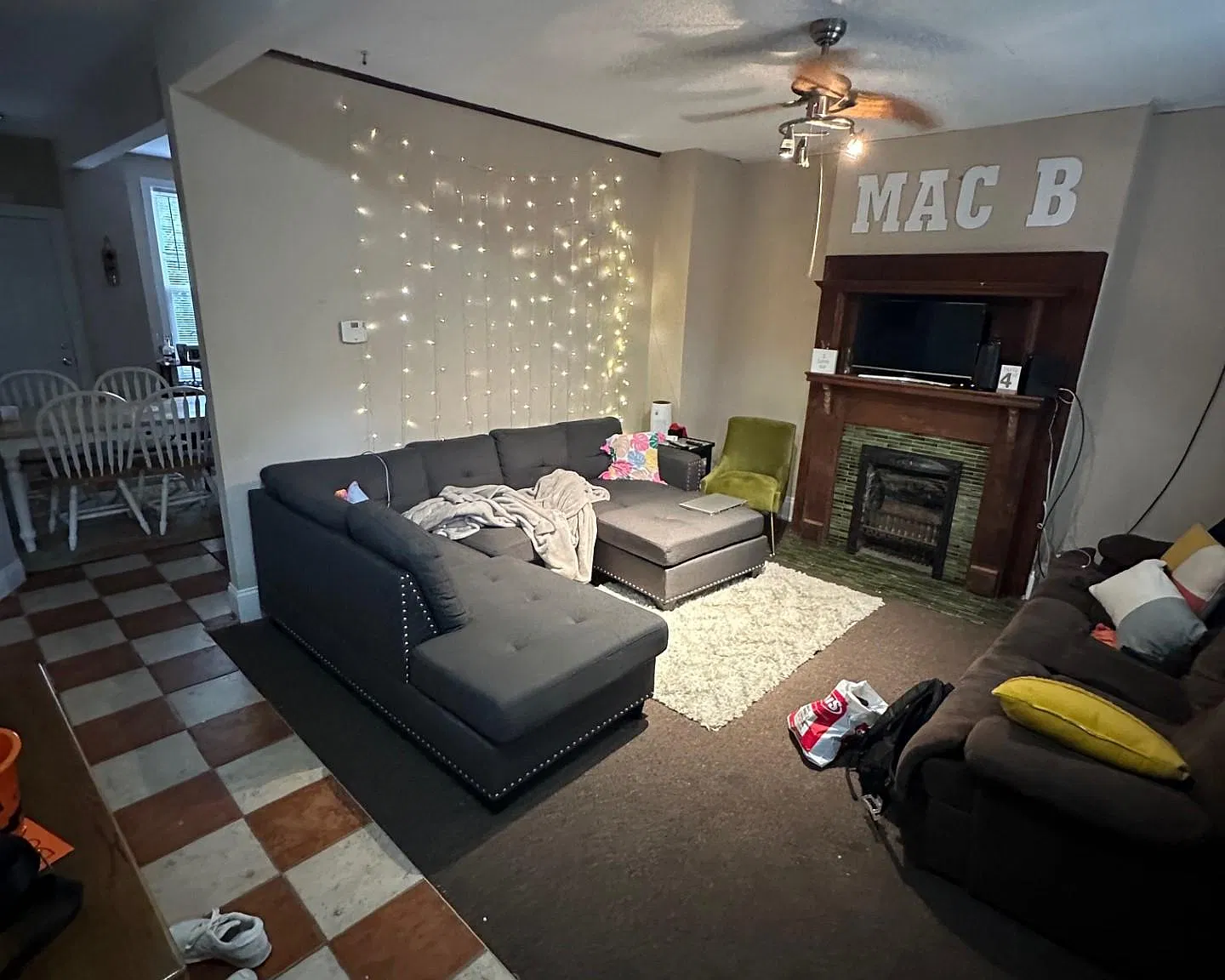 4 bed, 1600 sqft, $2,850 — Photo 2