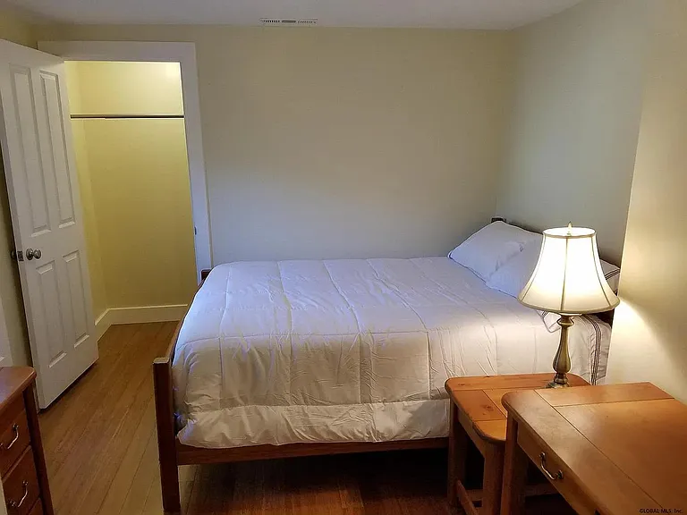 148 Middle Ave — Photo 15