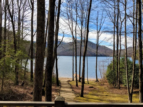 102 Sunset Dr, Topton, NC 28781