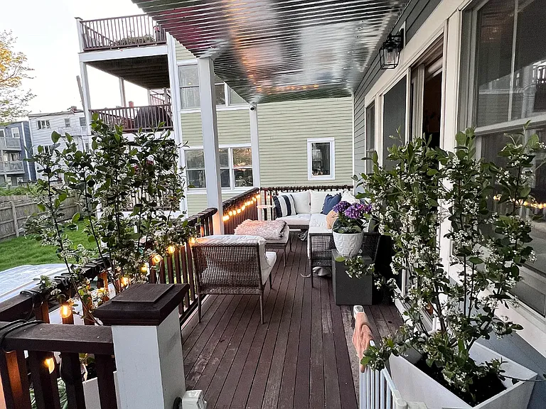 545 Sumner St #A — Photo 15