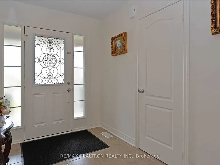 1684 Gower Dr — Photo 3