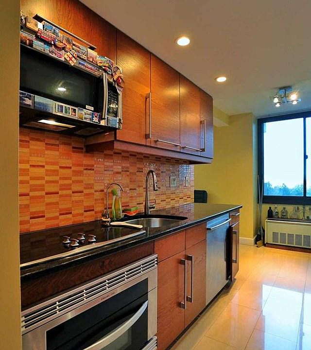 1st image of 300 Winston Dr APT 306