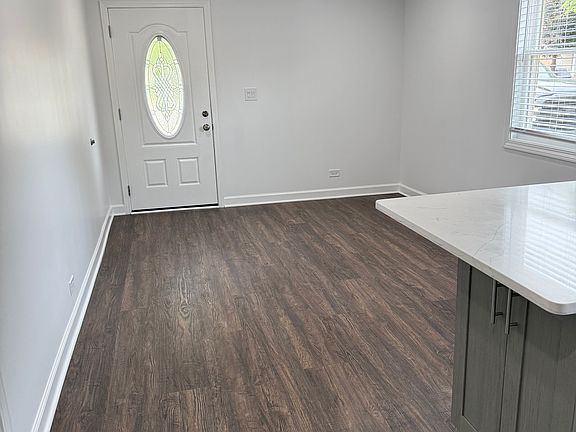 5th image of 6110 Washington St