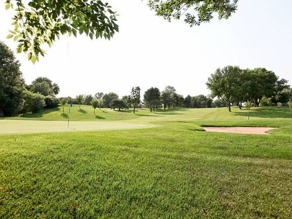 On the 7th hole of the Be