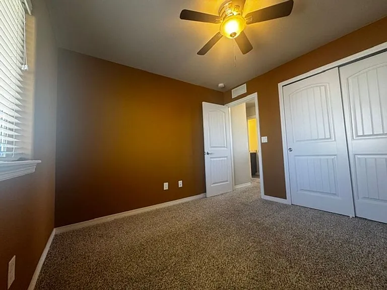 5338 Kingscote Dr — Photo 16