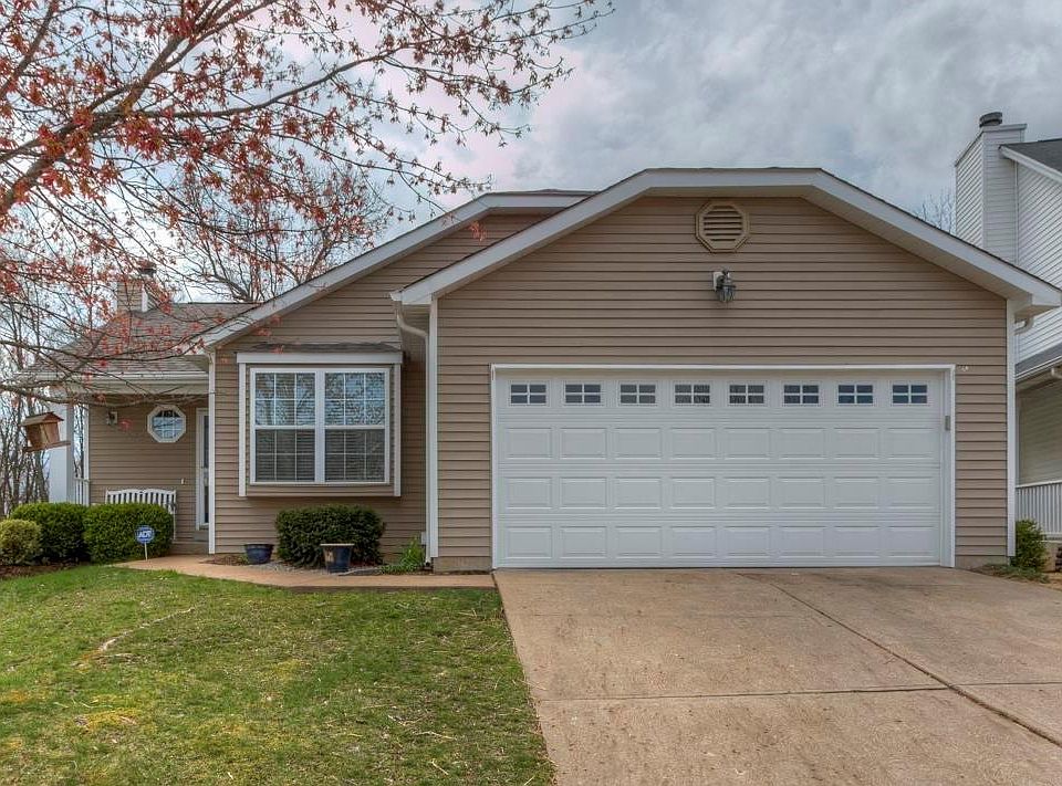 1st image of 244 Bracadale Ave