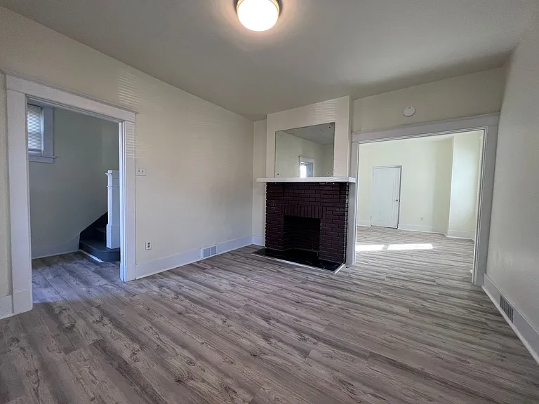 132 Amelia St — Photo 5