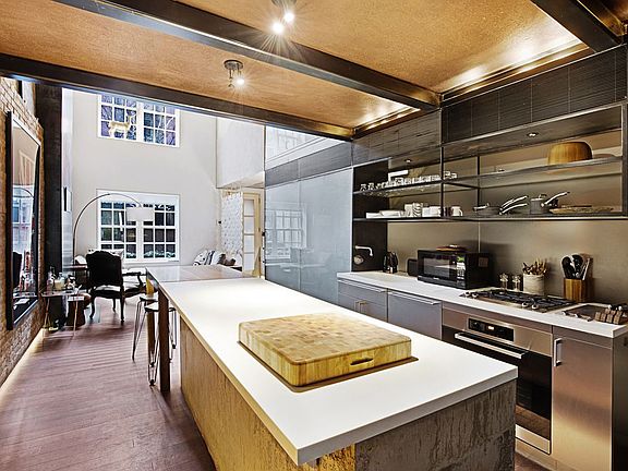 4th image of 454 W 20th St #1