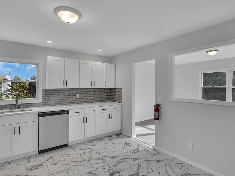 2111 Dover Pines Ave — Photo 16
