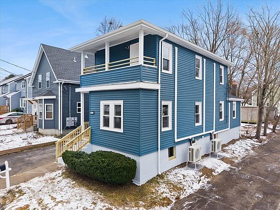 3rd image of 29 Saint Casimir Ave