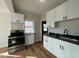 2939 P St, Lincoln, NE 68503