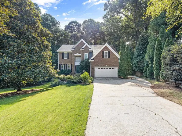 208 Travilah Oaks Ln, Cary, NC 27518
