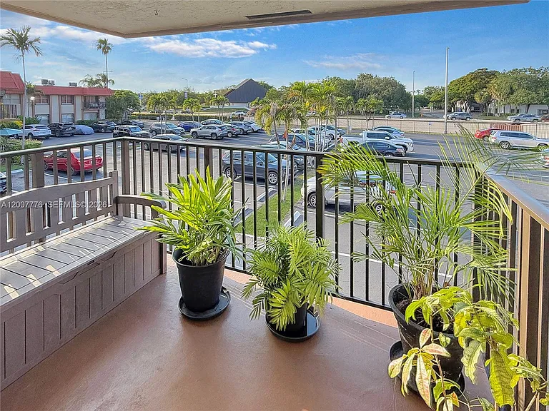 10411 SW 108th Ave #251 — Photo 7