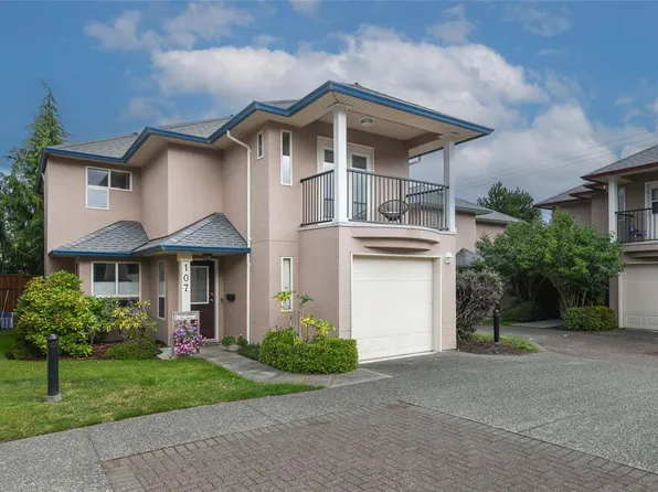 720 Aspen Rd Unit 107, Comox, BC V9M 3Y4