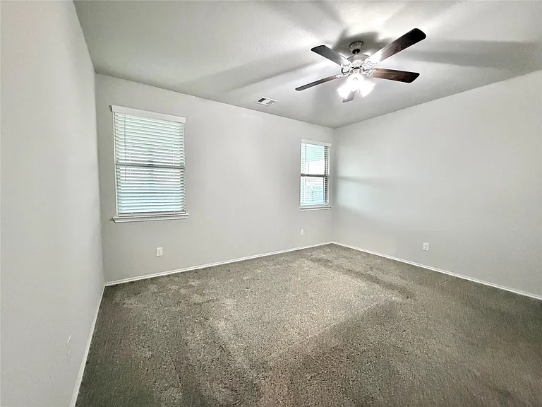 5410 Pembrokeshire Cir — Photo 10