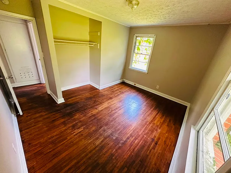 262 Perry Hill Rd — Photo 16