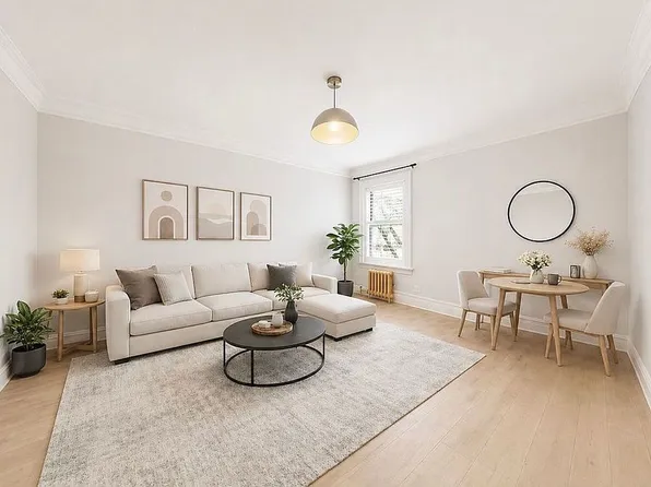 3114 Crescent St APT 7A, Astoria, NY 11106
