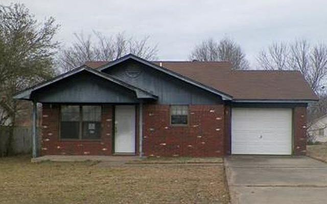 1st image of 1103 N University Dr