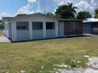 1400 NW Avenue F Pl, Belle Glade, FL 33430