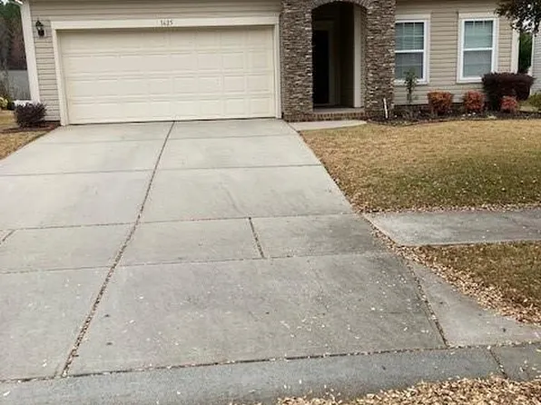 1625 Barroso Ln, Charlotte, NC 28213