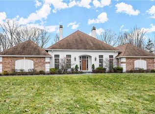 7 Spruce Ridge Dr, New Fairfield, CT 06812