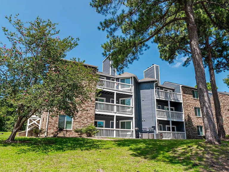 Gable Hill Apartment Homes — Photo 1