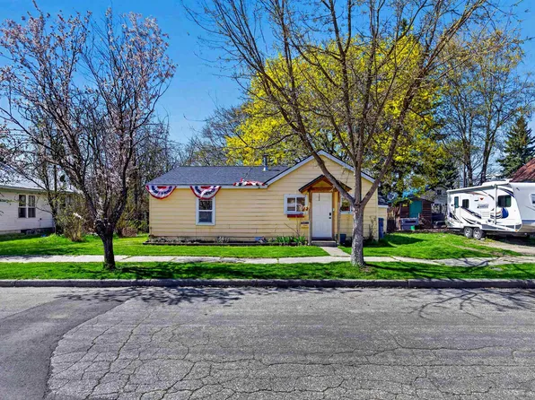326 S Lavina Ave, Sandpoint, ID 83864