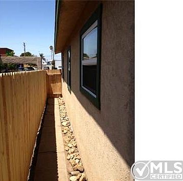5th image of 3581 Fairmount Ave
