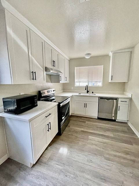 1st image of 1081 Lakedale Way