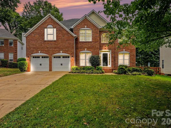 19515 Dufour Ct, Cornelius, NC 28031