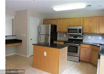 5th image of 8489 Coronation Ln